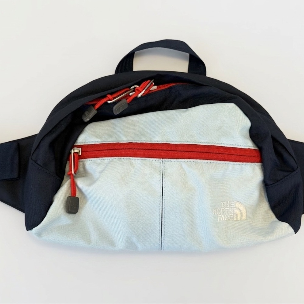 The North Face Roo II Hiking Bag | Crossbody Lumbar